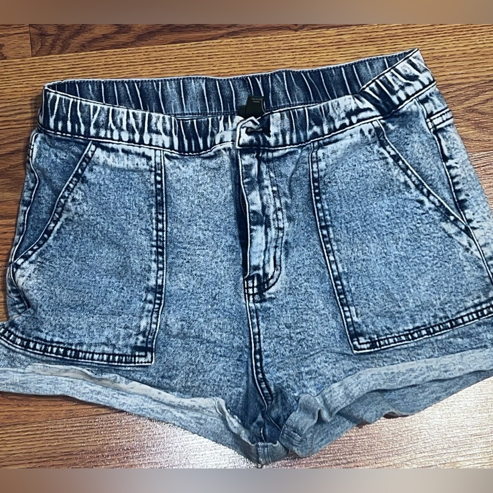 WILD FABLE Womens Denim Short size Small ( PRE OWNED )
